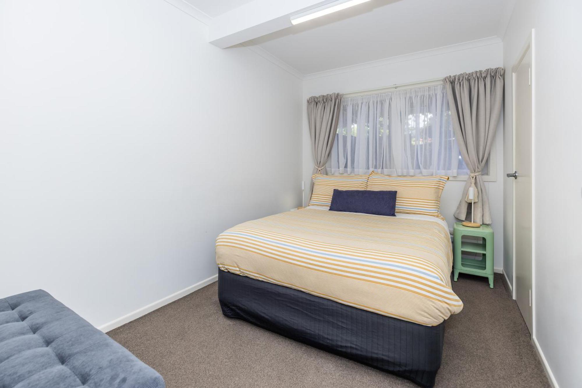 2 Bedroom Home Away From Home Near Cbd & Private Parking Hamilton Exteriér fotografie